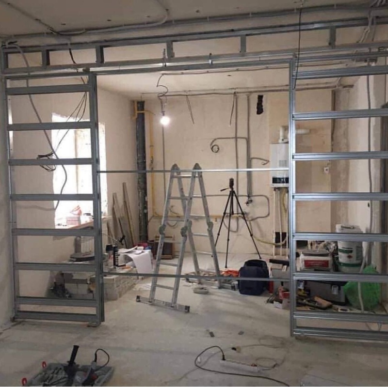 Раздвижные скрытые двери в пенал