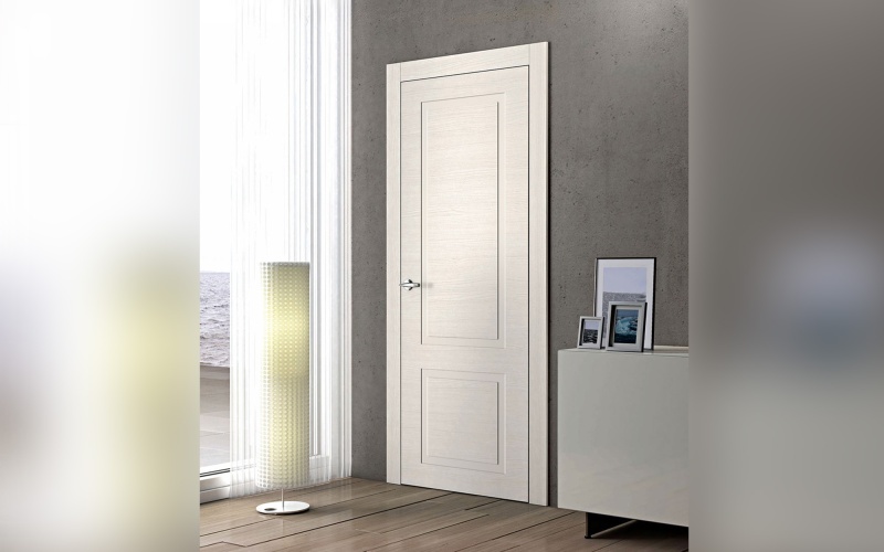 Межкомнатная дверь из серии Комфорт (Шпон и Эмаль) модель ЛШ72 Ясень с открытой структурой, Ясень со скрытой структурой, Ral 9010