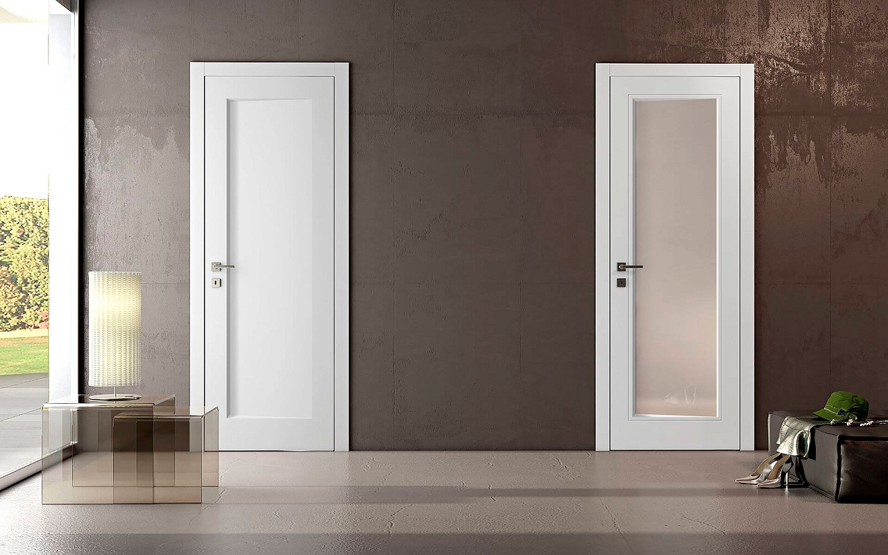 Межкомнатная дверь из серии Комфорт (Шпон и Эмаль) модель PF5 Ral 7035, Ral 9010, Белый