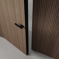 купить стеновые панели с линейной вертикальной фрезеровкой на натуральном шпоне
