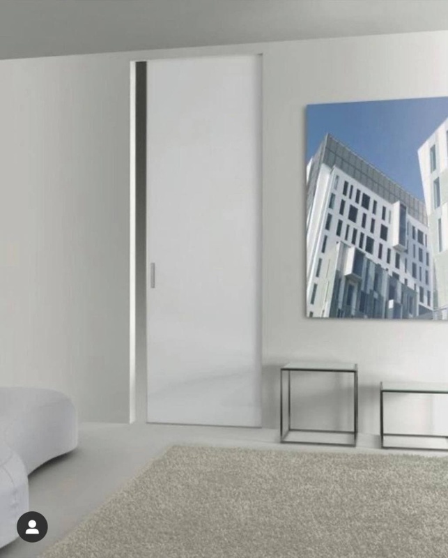 Раздвижные скрытые двери в пенал