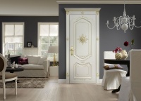 Межкомнатная дверь из серии Старый город (Шпон и Эмаль) модель 007-В Ral 7035, Ral 9010